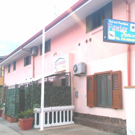 B&B Fantar House Carbonia Extérieur photo