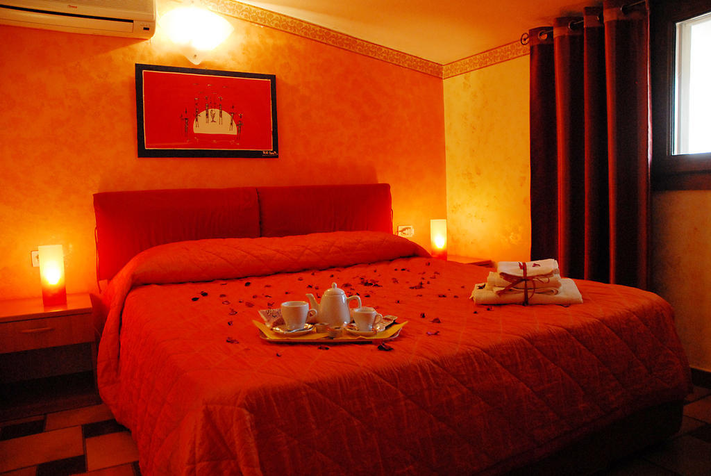 B&B Fantar House Carbonia Chambre photo