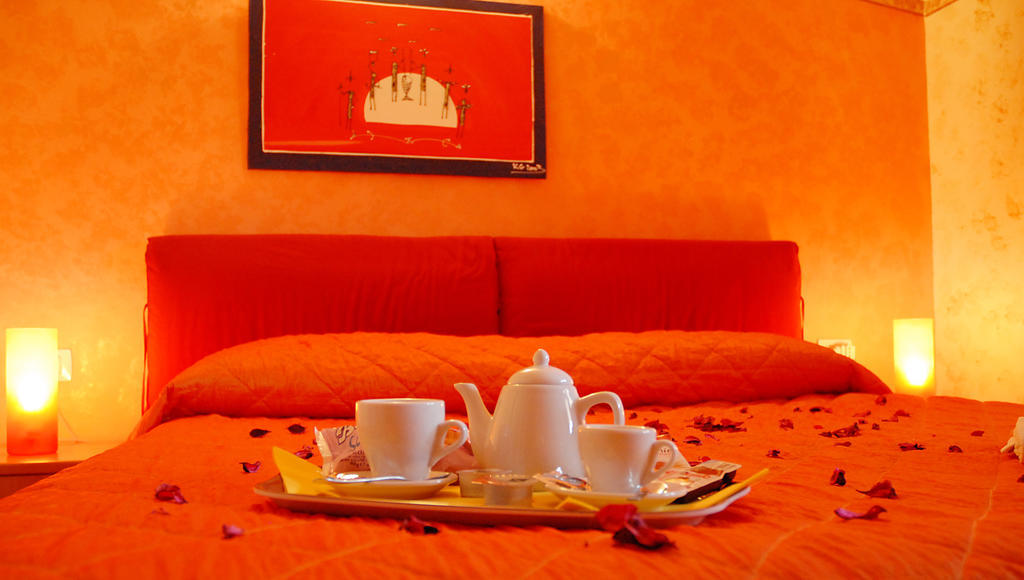 B&B Fantar House Carbonia Chambre photo