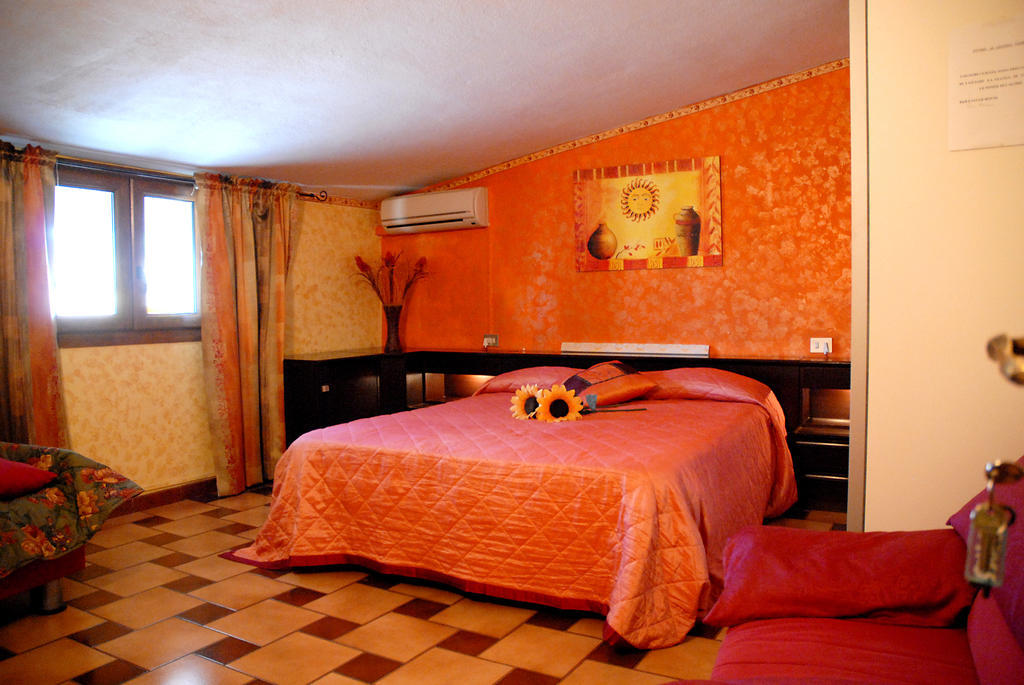 B&B Fantar House Carbonia Chambre photo