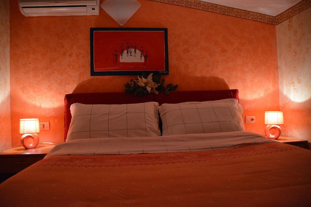 B&B Fantar House Carbonia Extérieur photo