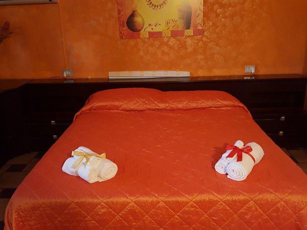 B&B Fantar House Carbonia Extérieur photo