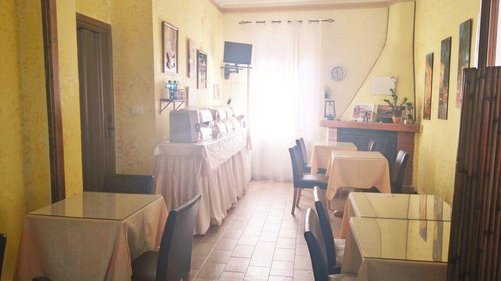 B&B Fantar House Carbonia Extérieur photo
