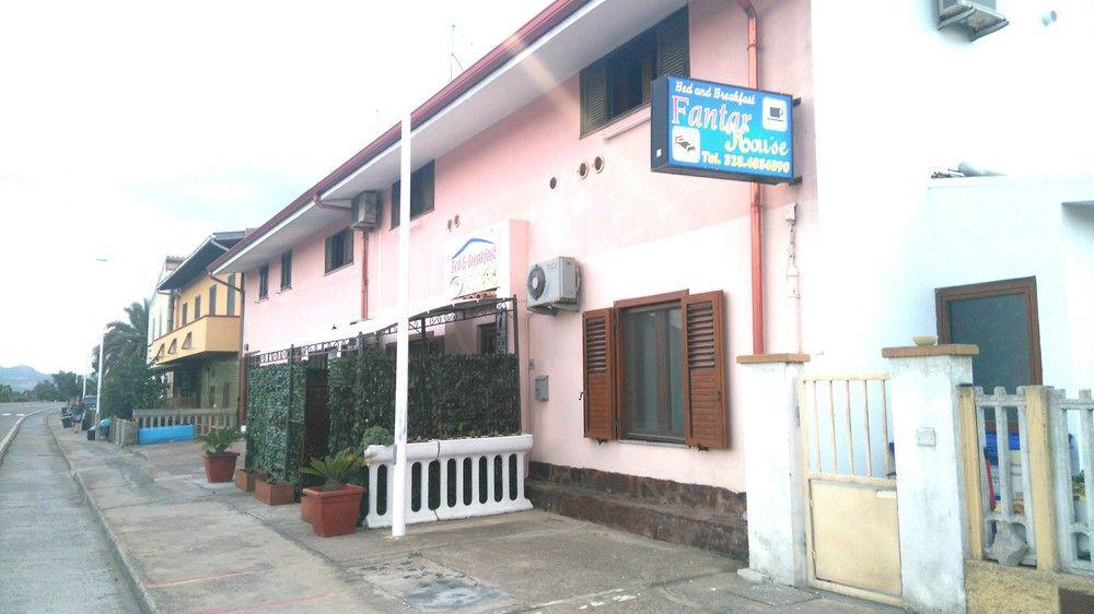 B&B Fantar House Carbonia Extérieur photo